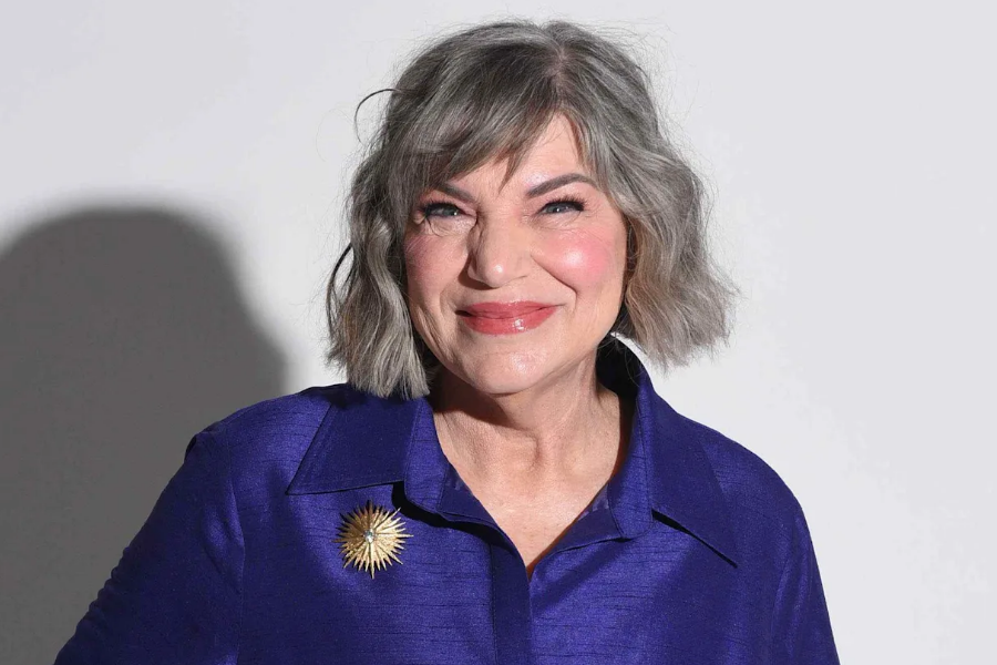 Mindy Cohn: Health, Relationships & Career